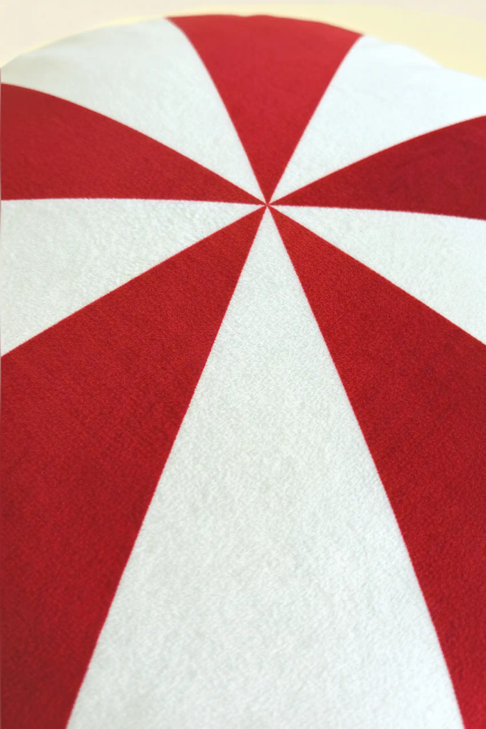 Poduszka Świąteczna Cukierek 38x38 Czerwone Pasy view 2