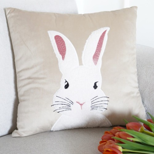 Beżowa Świąteczna Poszewka 45x45 BUNNY view 3